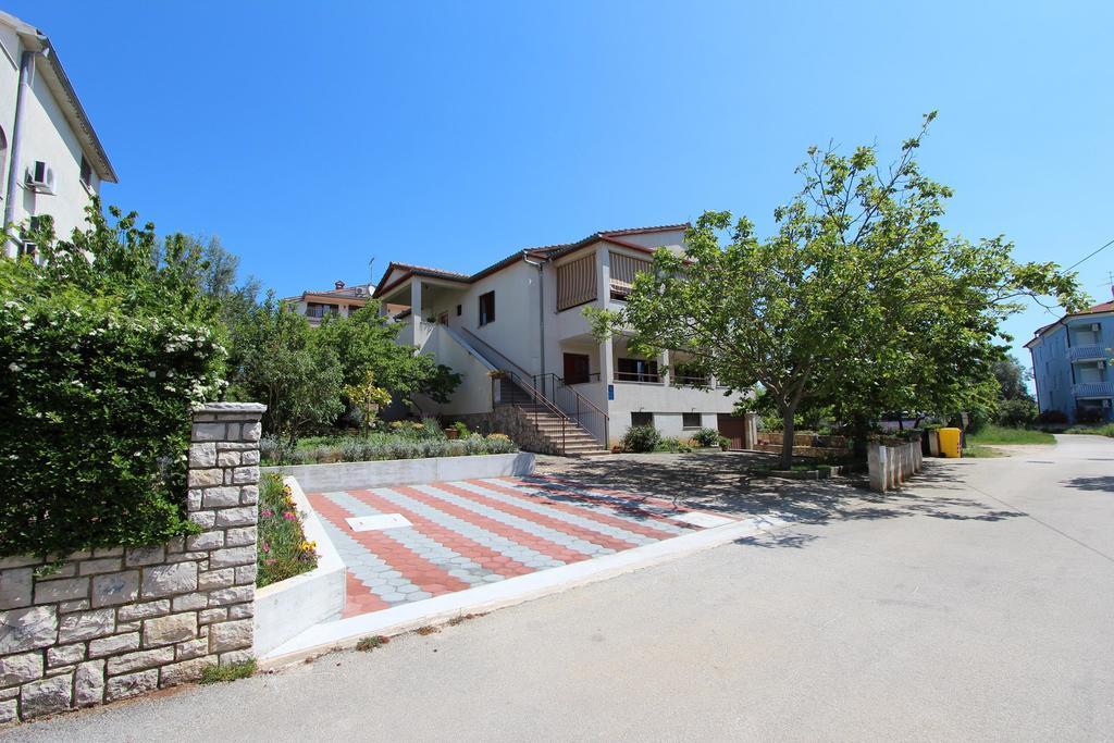 Rooms And Apartment Sanja Ρόβινι Εξωτερικό φωτογραφία