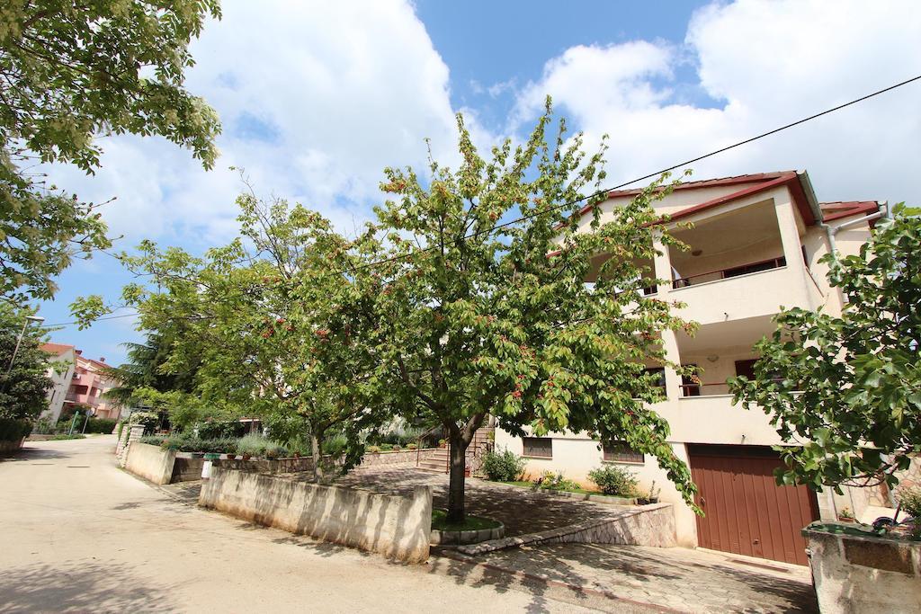 Rooms And Apartment Sanja Ρόβινι Εξωτερικό φωτογραφία