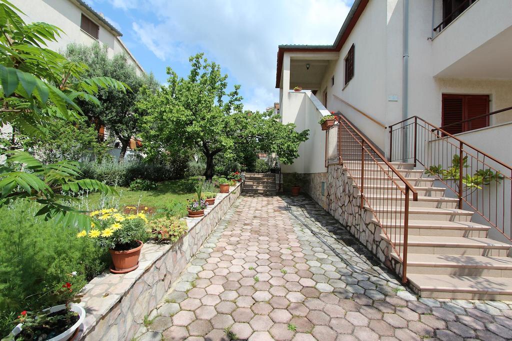 Rooms And Apartment Sanja Ρόβινι Εξωτερικό φωτογραφία