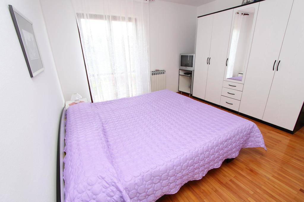 Rooms And Apartment Sanja Ρόβινι Δωμάτιο φωτογραφία