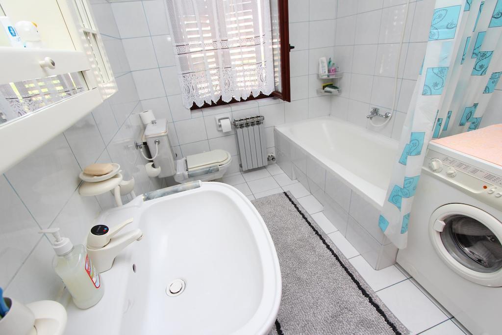 Rooms And Apartment Sanja Ρόβινι Δωμάτιο φωτογραφία