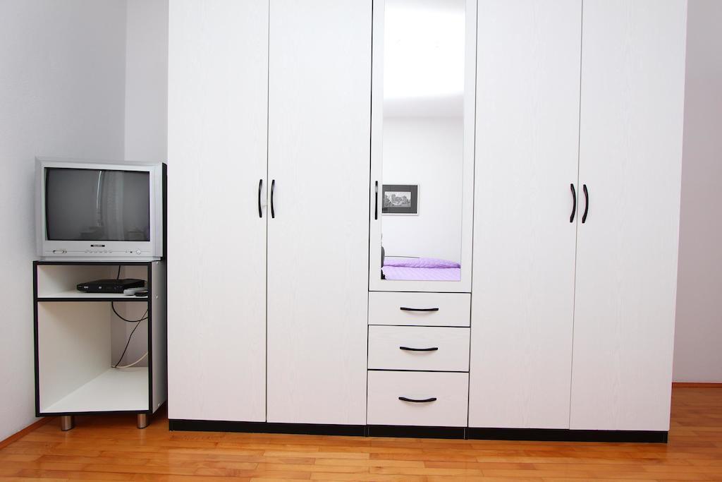 Rooms And Apartment Sanja Ρόβινι Δωμάτιο φωτογραφία