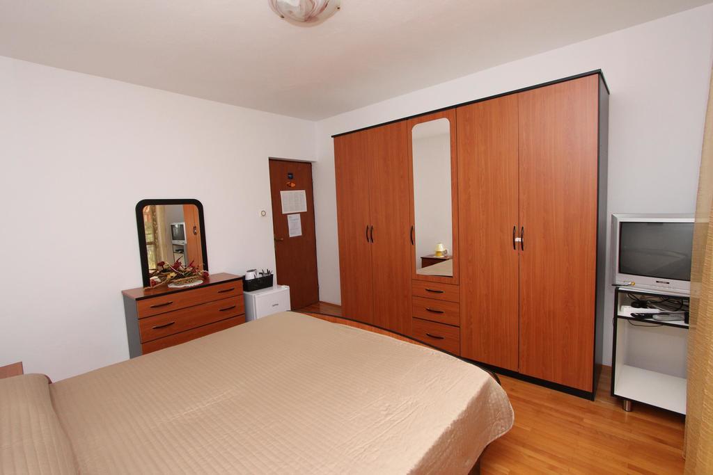 Rooms And Apartment Sanja Ρόβινι Εξωτερικό φωτογραφία