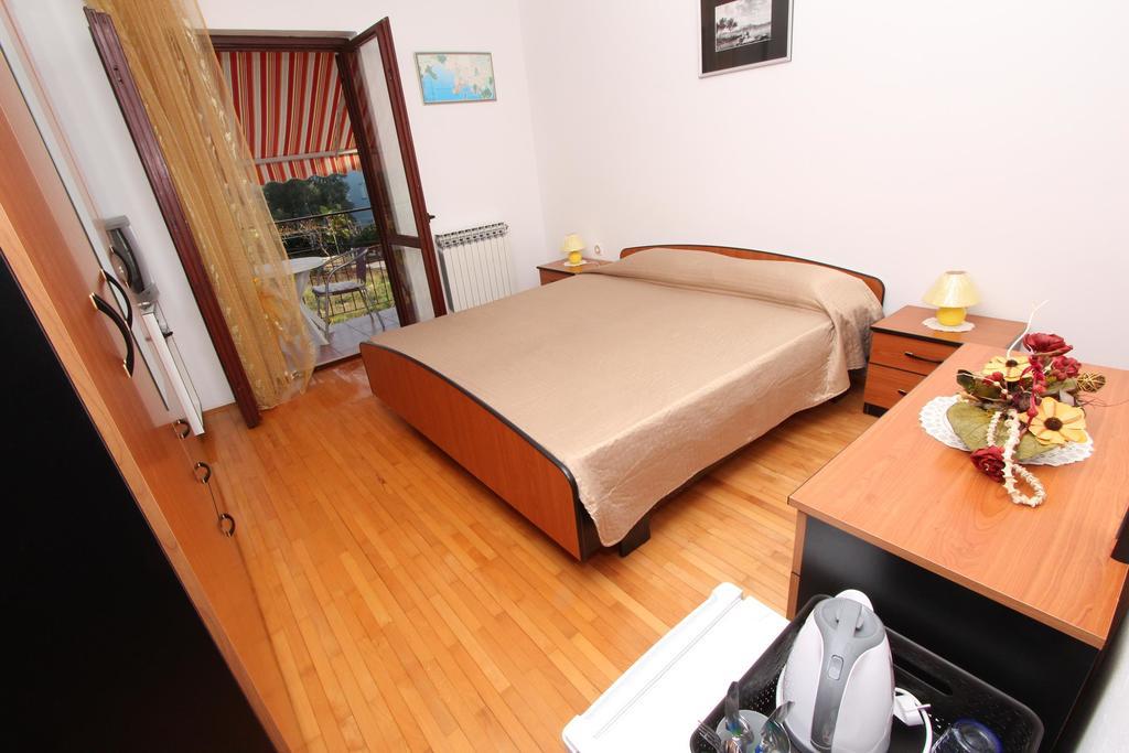 Rooms And Apartment Sanja Ρόβινι Εξωτερικό φωτογραφία